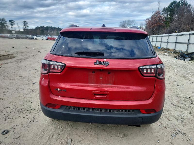 Photo 6 from auction – 2021 JEEP COMPASS with VIN 3C4NJDEB6MT591402