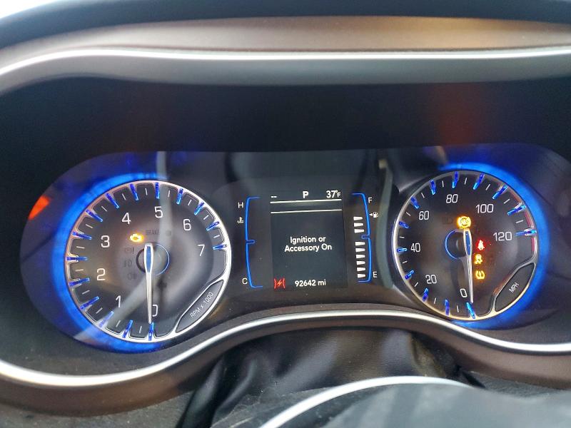 Photo 9 from auction – 2018 CHRYSLER PACIFICA T with VIN 2C4RC1FG2JR277877