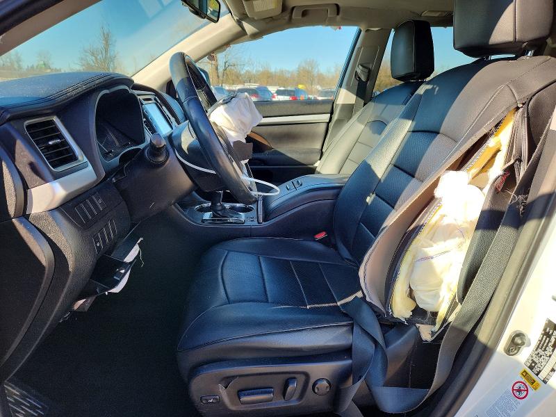 Photo 7 from auction – 2016 TOYOTA HIGHLANDER with VIN 5TDKKRFH9GS146165