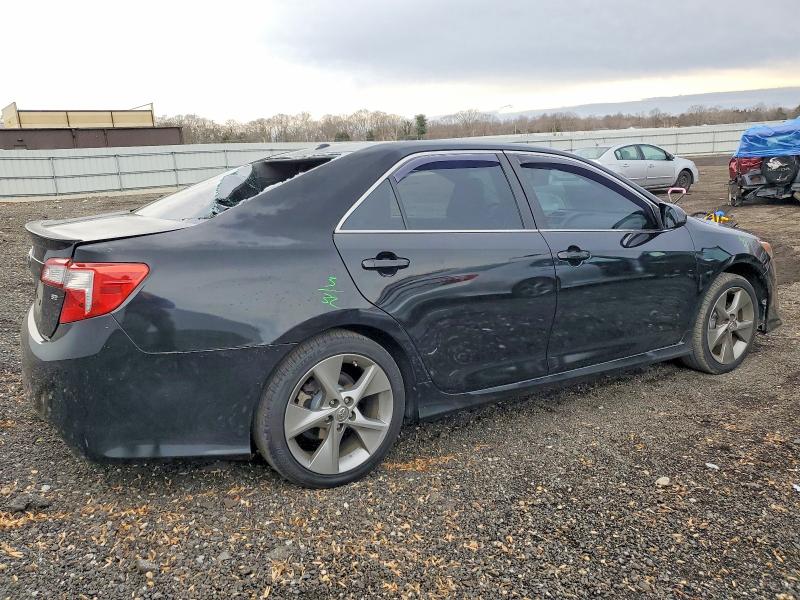 Photo 3 from auction – 2012 TOYOTA CAMRY with VIN 4T1BK1FK8CU003982