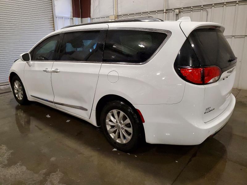 Photo 2 from auction – 2019 CHRYSLER PACIFICA T with VIN 2C4RC1BG2KR582867