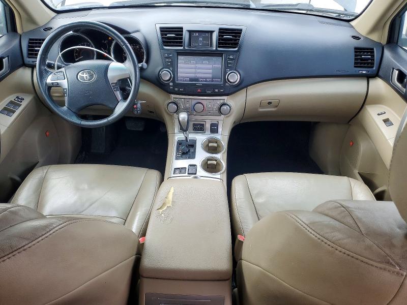 Photo 8 from auction – 2011 TOYOTA HIGHLANDER with VIN 5TDBK3EH5BS047186