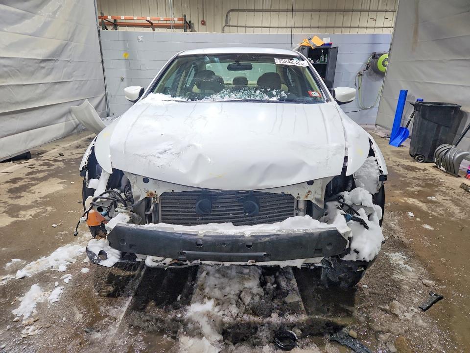 Photo 5 from auction – 2012 HONDA ACCORD with VIN 1HGCP2F39CA221893