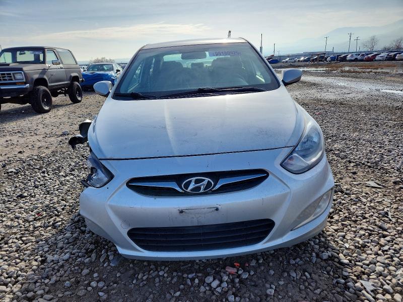 Photo 5 from auction – 2013 HYUNDAI ACCENT GLS with VIN KMHCU4AE0DU581965