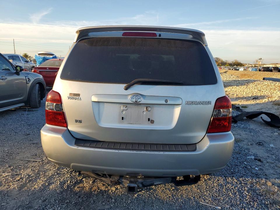 Photo 6 from auction – 2005 TOYOTA HIGHLANDER with VIN JTEDP21A650064224