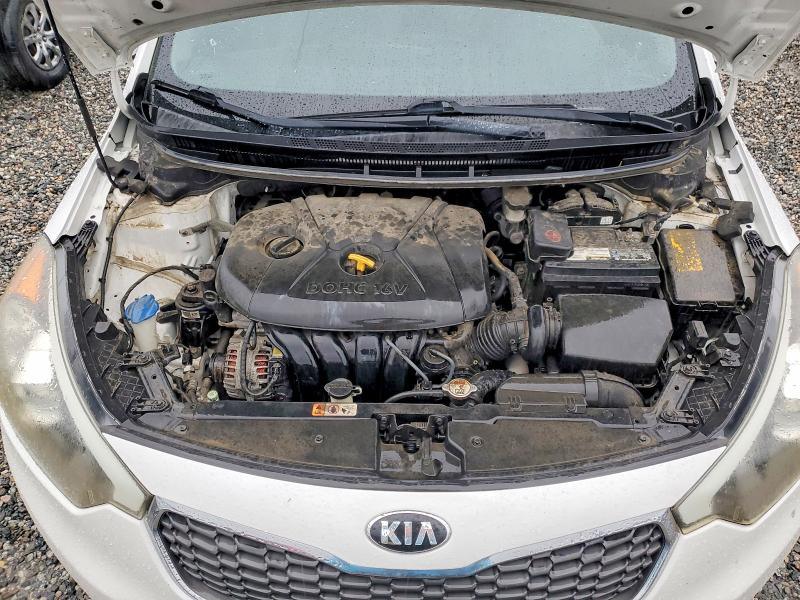 Photo 11 from auction – 2015 KIA FORTE LX with VIN KNAFX4A66F5278099