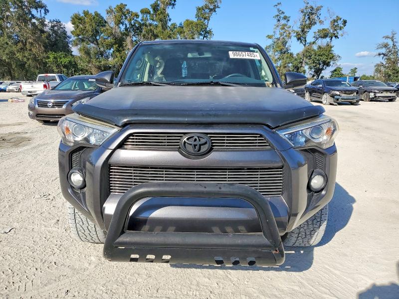 Zdjęcie 5 z aukcji – 2016 TOYOTA 4RUNNER z VIN JTEBU5JR1G5376920