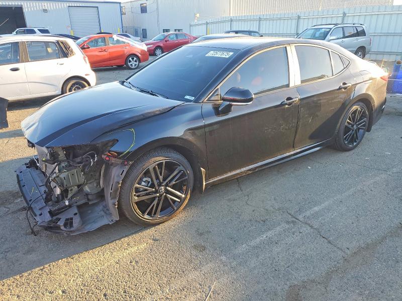 TOYOTA CAMRY XSE 2025 with VIN 4T1DAACK0SU085673 - Photo from auction