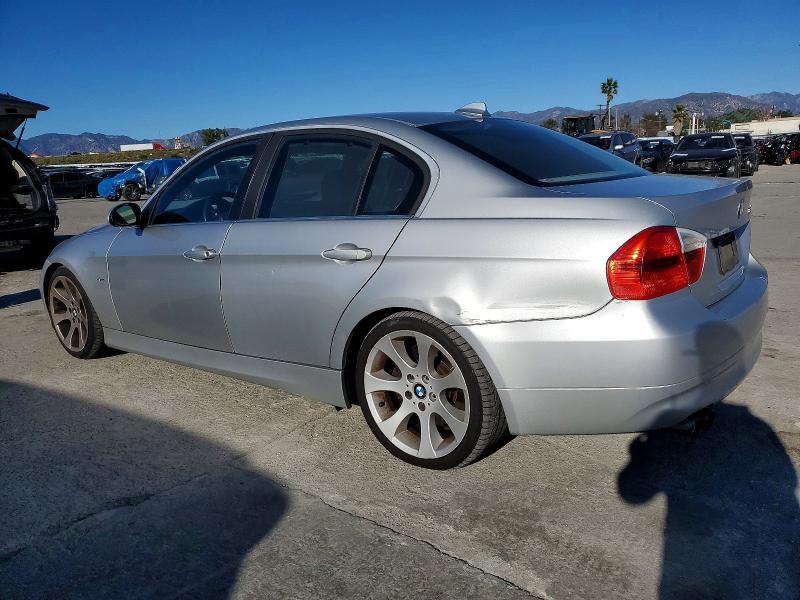 Photo 2 from auction – 2006 BMW 330 I with VIN WBAVB33556KR79145