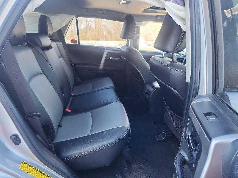Photo 11 from auction – 2018 TOYOTA 4RUNNER SR with VIN JTEBU5JRXJ5545498