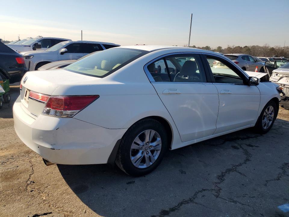Photo 3 from auction – 2012 HONDA ACCORD with VIN 1HGCP2F61CA206329