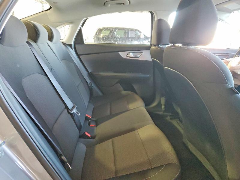 Photo 10 from auction – 2022 KIA FORTE FE with VIN 3KPF24AD6NE500594