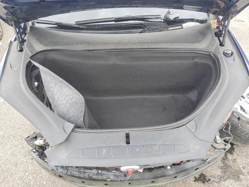 Photo 11 from auction – 2019 TESLA MODEL X with VIN 5YJXCAE28KF184856