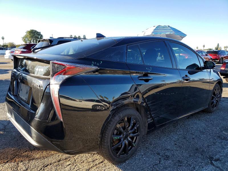 Photo 3 from auction – 2016 TOYOTA PRIUS with VIN JTDKARFU1G3026698