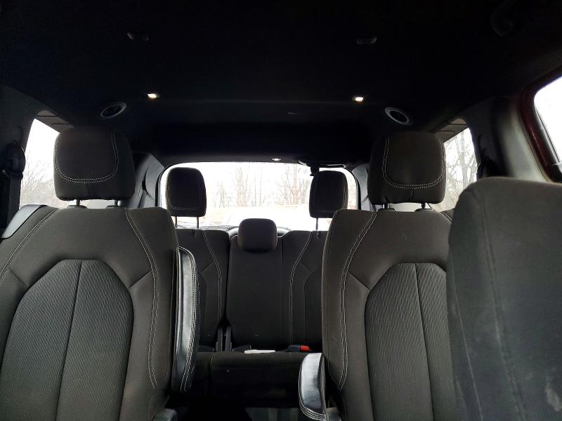 Photo 10 from auction – 2019 CHRYSLER PACIFICA T with VIN 2C4RC1FG7KR633211