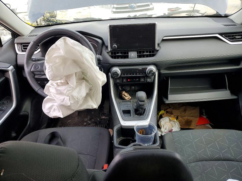 Photo 8 from auction – 2023 TOYOTA RAV4 XLE with VIN 2T3P1RFV1PW389191