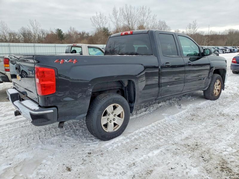 Photo 3 from auction – 2018 CHEVROLET SILVERADO with VIN 1GCVKREC9JZ237235