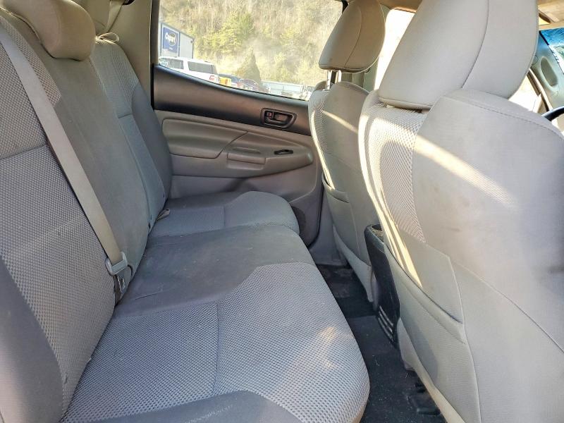 Photo 10 from auction – 2015 TOYOTA TACOMA DOU with VIN 3TMLU4EN3FM174258