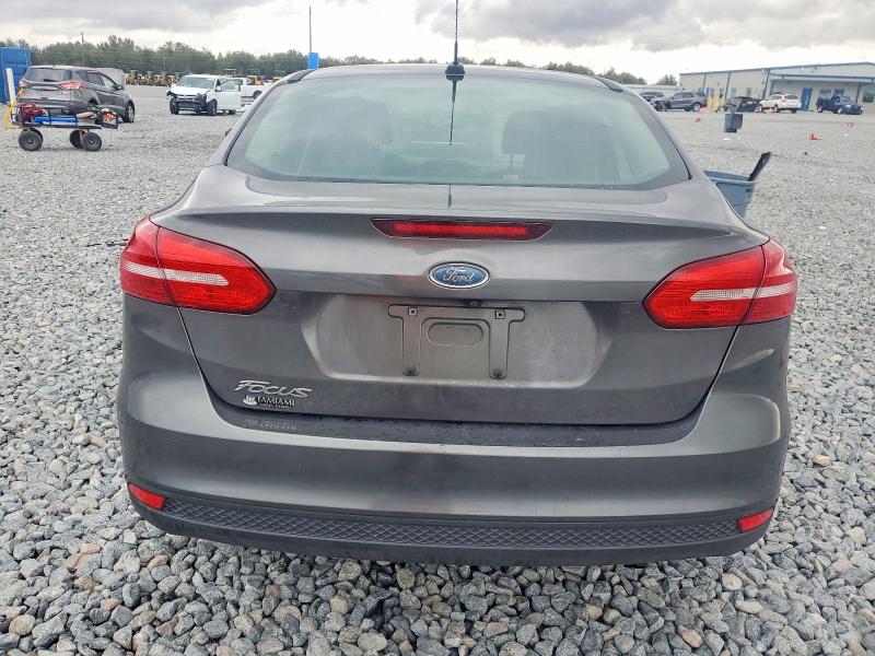 صورة رقم 6 من المزاد - 2018 FORD FOCUS S مع VIN 1FADP3E27JL266131