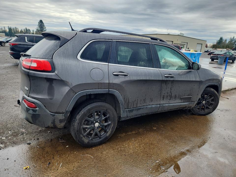 Photo 3 from auction – 2014 JEEP CHEROKEE with VIN 1C4PJLCS3EW221669