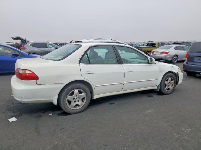 Photo 3 from auction – 2000 HONDA ACCORD EX with VIN 1HGCG1655YA059148