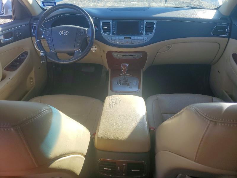 Photo 8 from auction – 2013 HYUNDAI GENESIS 3. with VIN KMHGC4DD7DU232390