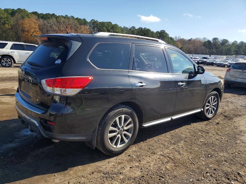 Photo 3 from auction – 2016 NISS PATHFINDER with VIN 5N1AR2MN1GC610098
