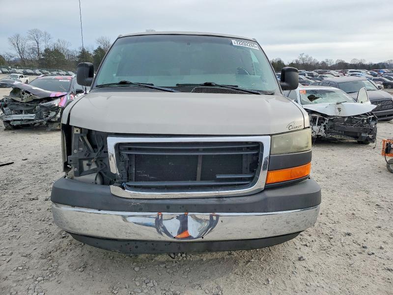 Photo 5 from auction – 2004 GMC SAVANA with VIN 1GDFG15T841156930