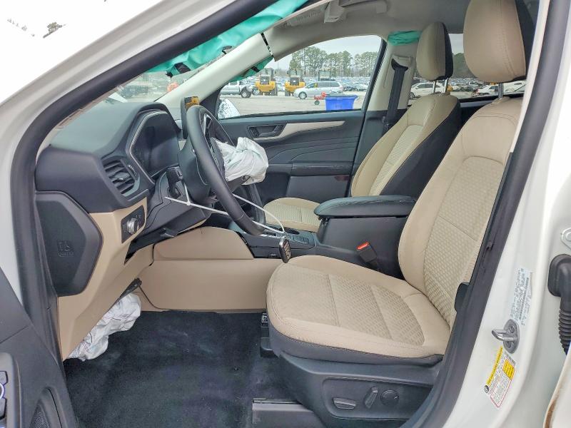 Photo 7 from auction – 2022 FORD ESCAPE SE with VIN 1FMCU0G67NUB21485
