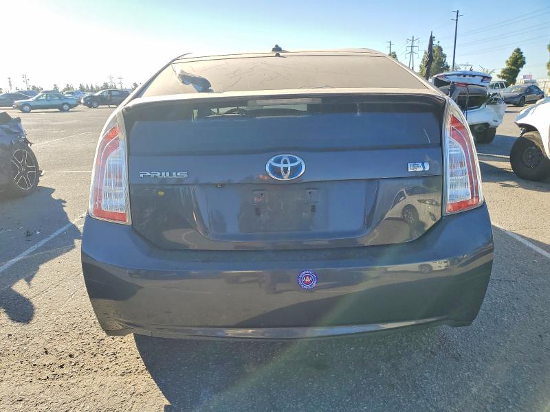 Photo 6 from auction – 2013 TOYOTA PRIUS with VIN JTDKN3DU2D1623564