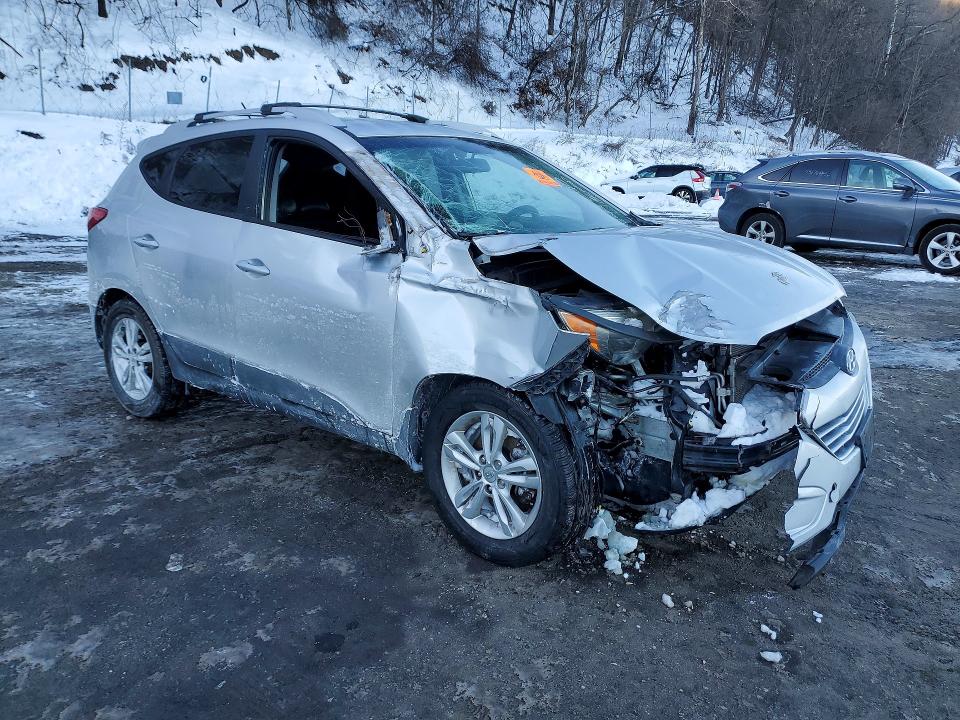 Photo 4 from auction – 2012 HYUNDAI TUCSON GLS with VIN KM8JU3AC2CU514752