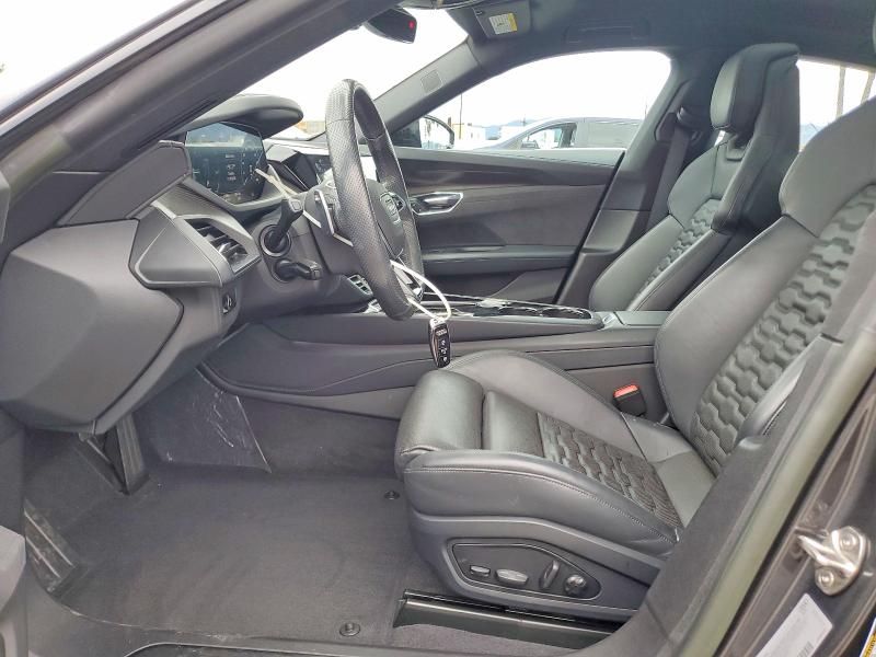 Photo 7 from auction – 2023 AUDI E-TRON GT with VIN WAUCJBFW6P7007471