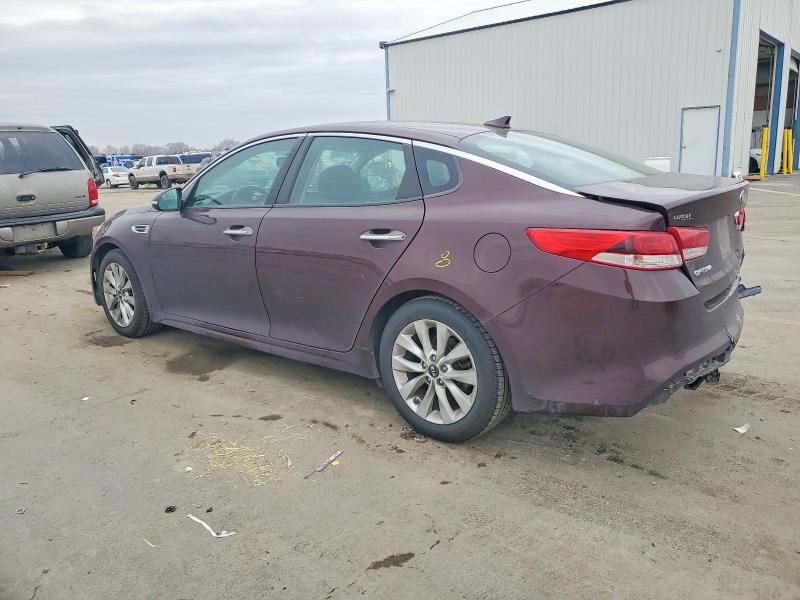 Photo 2 from auction – 2016 KIA OPTIMA with VIN 5XXGT4L36GG059792