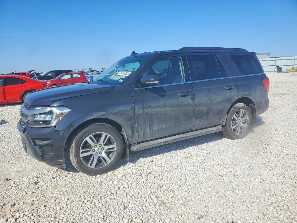 Photo 1 from auction – 2023 FORD EXPEDITION with VIN 1FMJU1H86PEA14079
