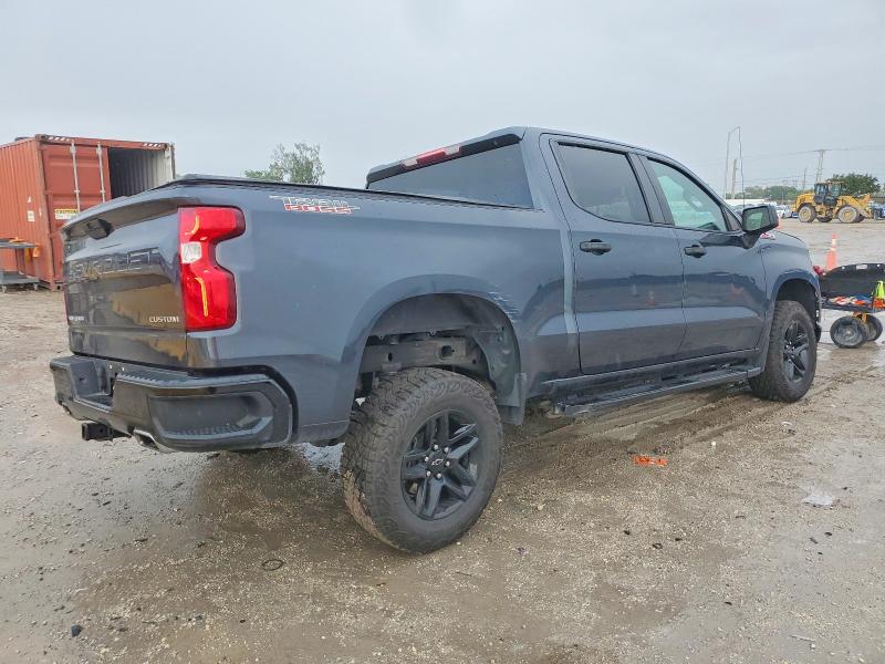 Photo 3 from auction – 2021 CHEVROLET SILVERADO with VIN 1GCPYCEF6MZ380517