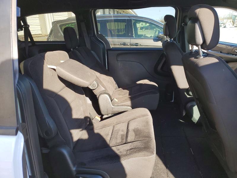 Photo 11 from auction – 2018 DODGE GRAND CARA with VIN 2C4RDGBG5JR198998