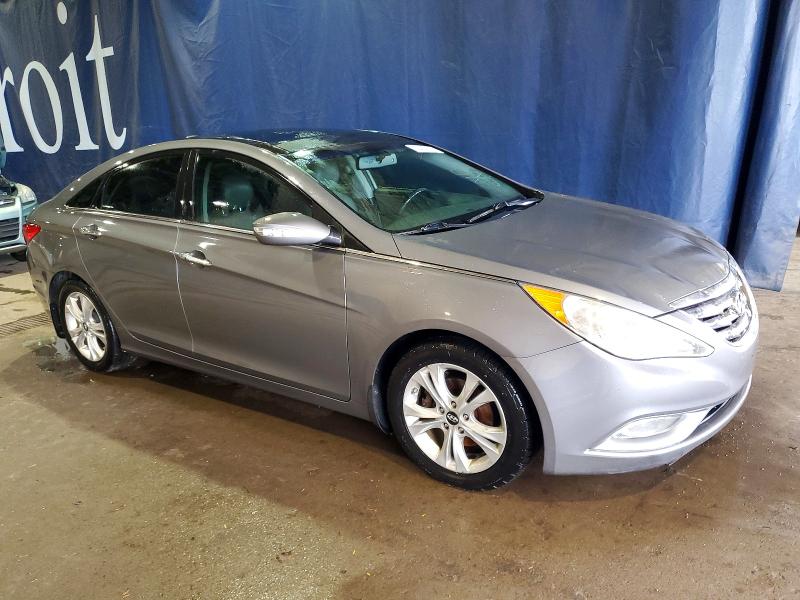 Photo 4 from auction – 2013 HYUNDAI SONATA SE with VIN 5NPEC4AC5DH578195