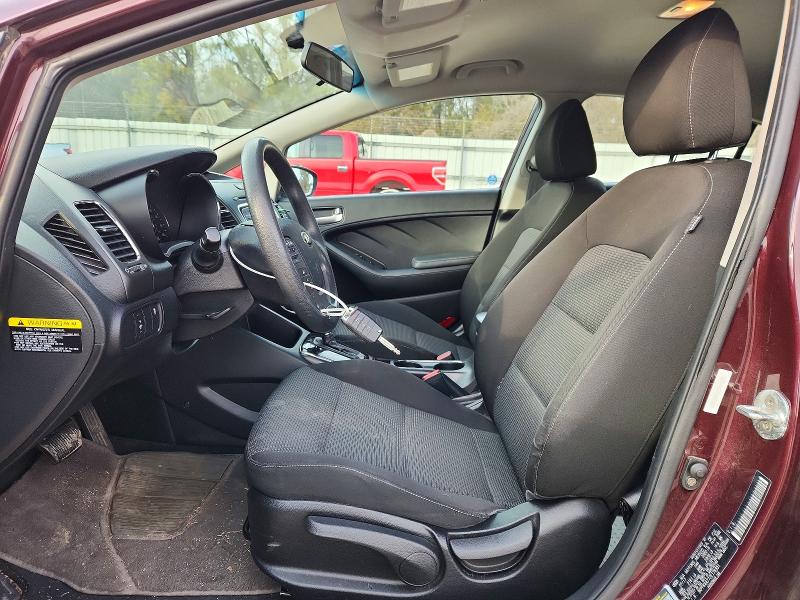Photo 7 from auction – 2018 KIA FORTE LX with VIN 3KPFK4A77JE176351