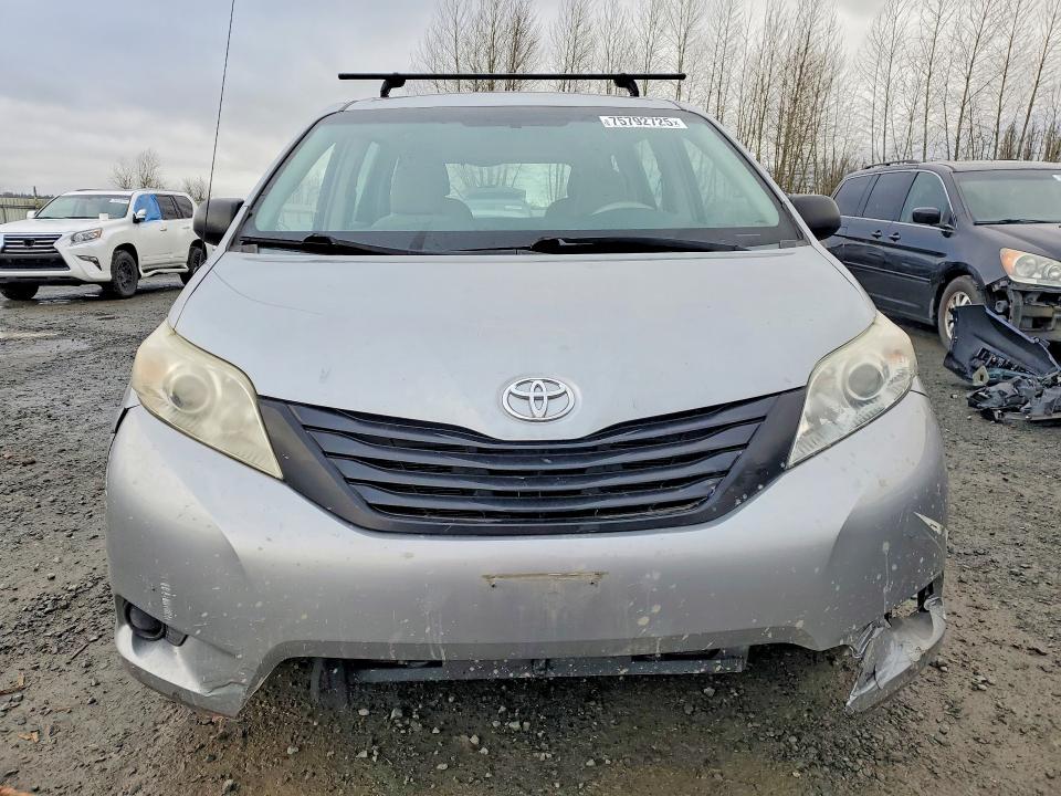 Photo 5 from auction – 2014 TOYOTA SIENNA with VIN 5TDZK3DC0ES467088