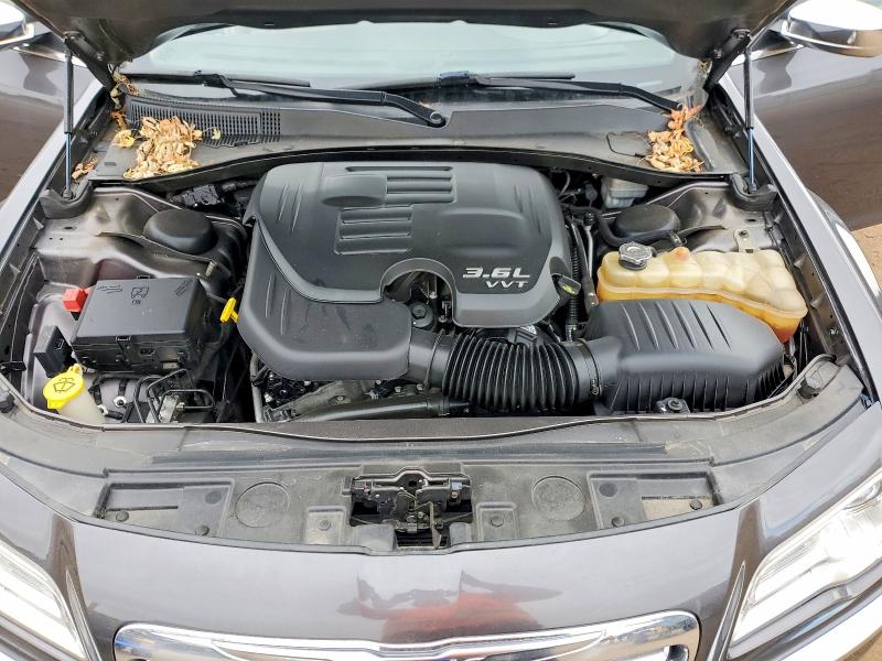 Photo 11 from auction – 2013 CHRYSLER 300C with VIN 2C3CCAKG7DH558776