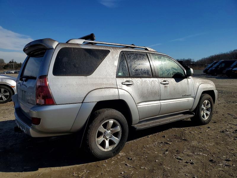 صورة رقم 3 من المزاد - 2005 TOYOTA 4RUNNER SR مع VIN JTEBU14R858039239