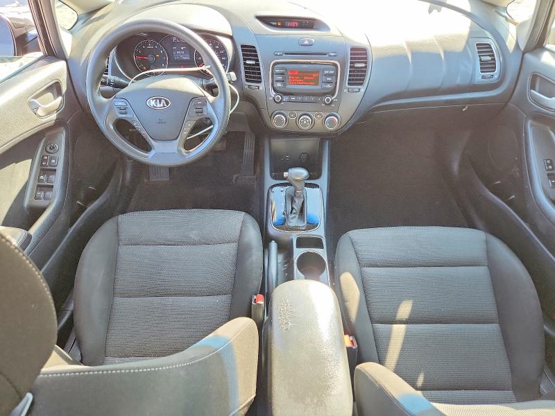 Photo 8 from auction – 2017 KIA FORTE with VIN 3KPFK4A7XHE056909
