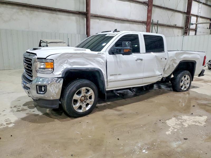 GMC SIERRA 2018 with VIN 1GT12TEY5JF284240 - Photo from auction