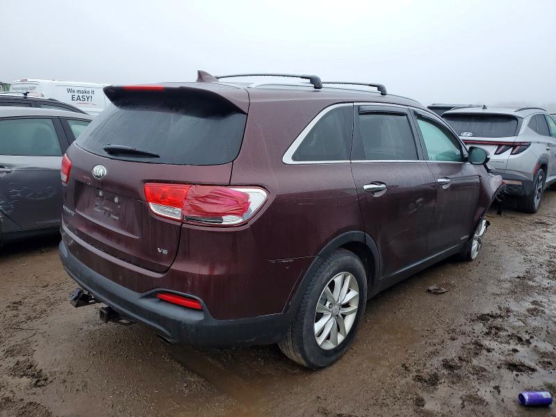 Photo 3 from auction – 2017 KIA SORENTO LX with VIN 5XYPGDA52HG203117