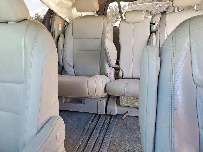 Photo 10 from auction – 2017 TOYOTA SIENNA XLE with VIN 5TDYZ3DC1HS771736