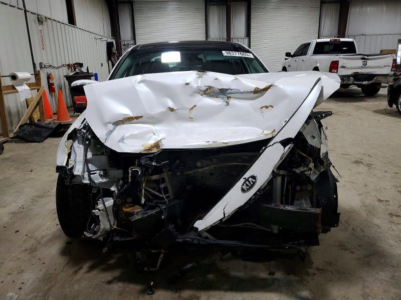 Photo 5 from auction – 2016 KIA OPTIMA EX with VIN 5XXGU4L32GG086212
