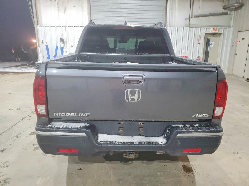 Photo 6 from auction – 2017 HONDA RIDGELINE with VIN 5FPYK3F77HB029258