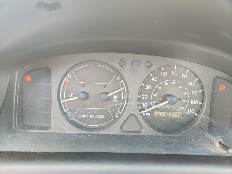Photo 9 from auction – 2000 TOYOTA COROLLA VE with VIN 1NXBR12E3YZ303092