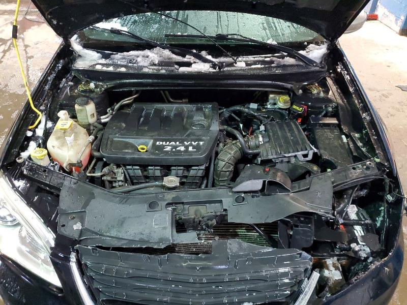 Photo 11 from auction – 2011 CHRYSLER 200 with VIN 1C3BC2FB3BN623157