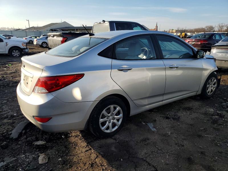 Photo 3 from auction – 2013 HYUNDAI ACCENT GLS with VIN KMHCT4AE6DU401858